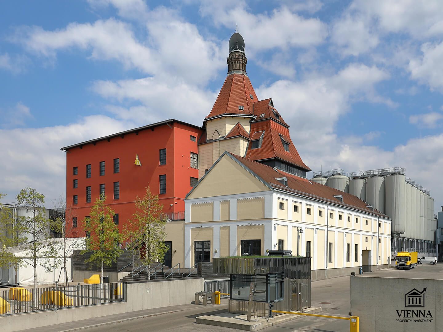 المنطقة السادسة عشر في فيينا أوتاكرينغ ottakringإيه براوري