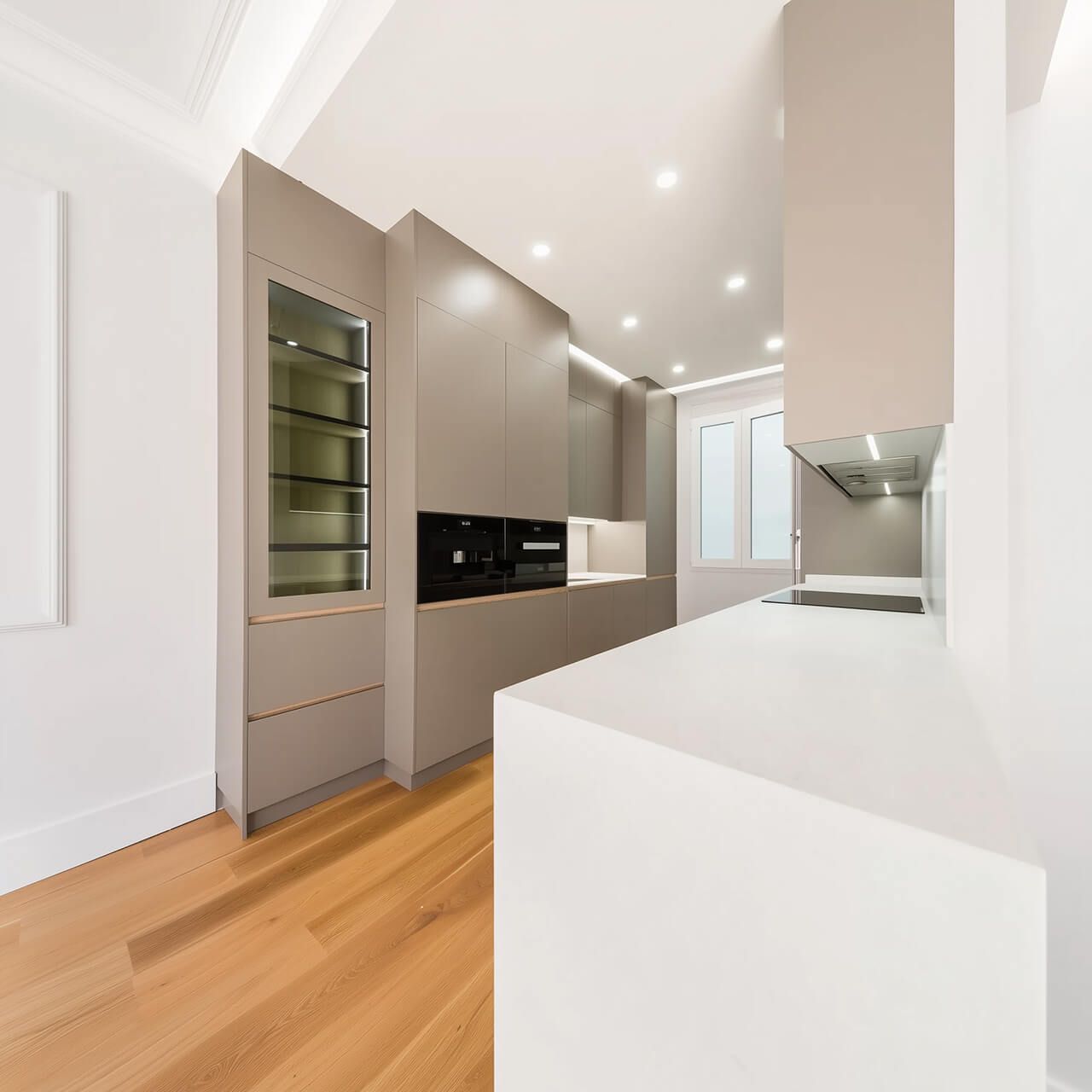 4-комнатная квартира в Вене, Josefstadt (8-й район)