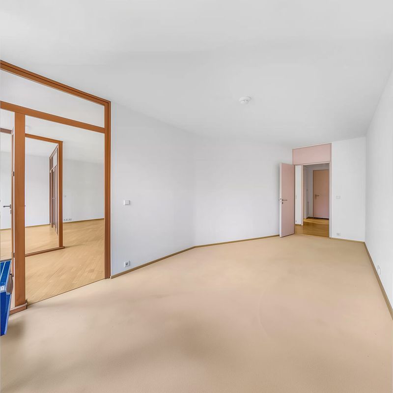 3-комнатная квартира в Вене, Liesing (23-й район)