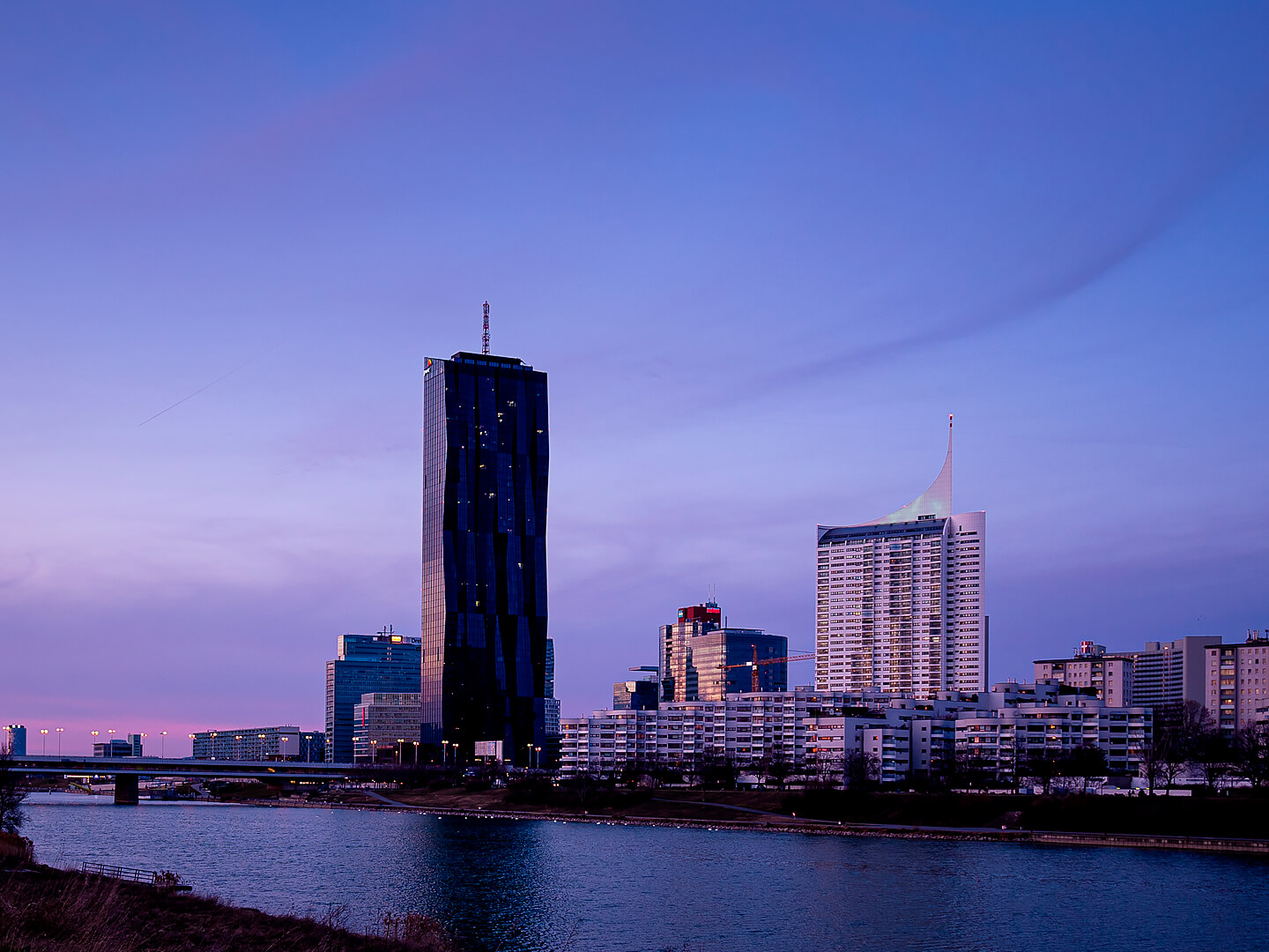 برج دي سي: مبانٍ تاريخية وشهيرة من تصميم مهندسين معماريين مرموقين