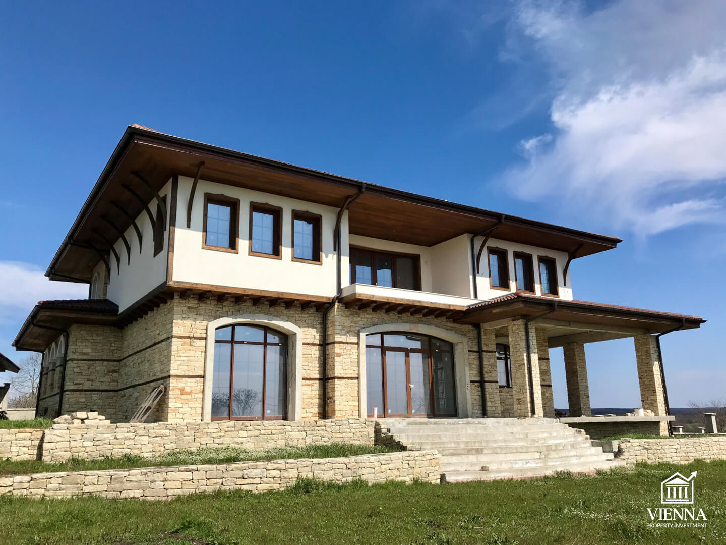 Bumili ng ari-arian sa Bulgaria para sa permanenteng paninirahan