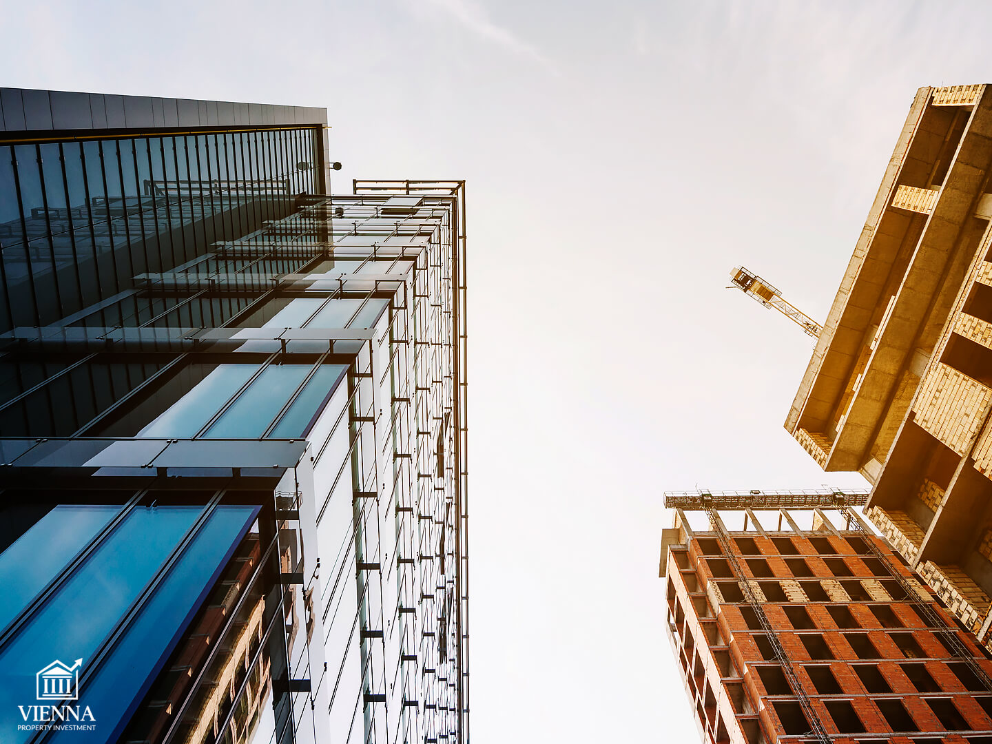 Skenario pembelian properti di Eropa dengan mata uang kripto.