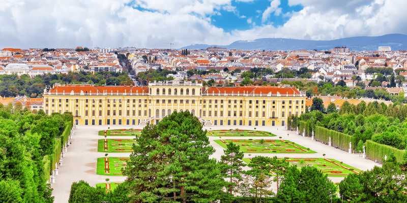 Mga paghihigpit sa pagbili ng real estate ng mga dayuhan sa Austria