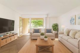 1 комнатная квартира в 5 районе Вены — гостинная комната